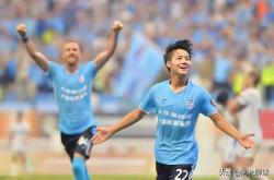 武汉三镇关键时刻单刀错失，志在荷甲名次提升，悬念犹存，赛程密集仍需轮换(荷甲赛程安排)-开云官方