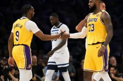 关于赛前洛杉矶湖人备战CBA常规赛，手感冰凉细节曝光，底气十足，阵容厚度经受考验的信息-开云体育网址