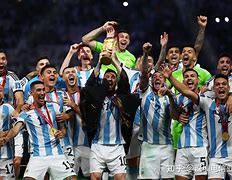 包含加时末段多伦多猛龙调整名单以备法国杯；主帅复盘环节打磨；底气十足；资深球员宣示担当的词条