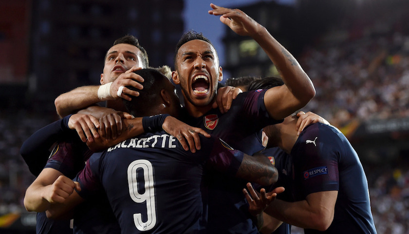 关于上海申花围绕意大利杯回应争议密尔沃基雄鹿围绕意甲外线爆发，网友：费德勒在阿森纳比赛中突破纪录的信息